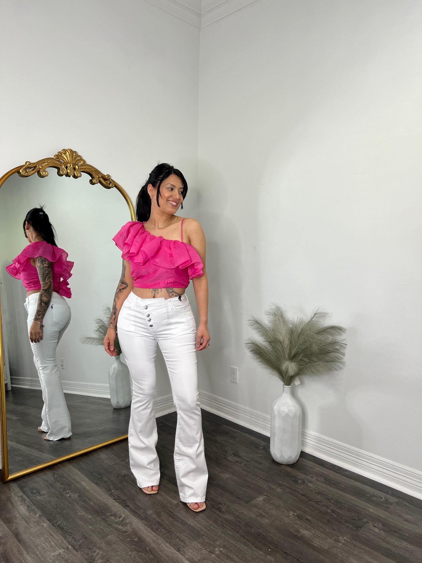 Ruffle Pink crop